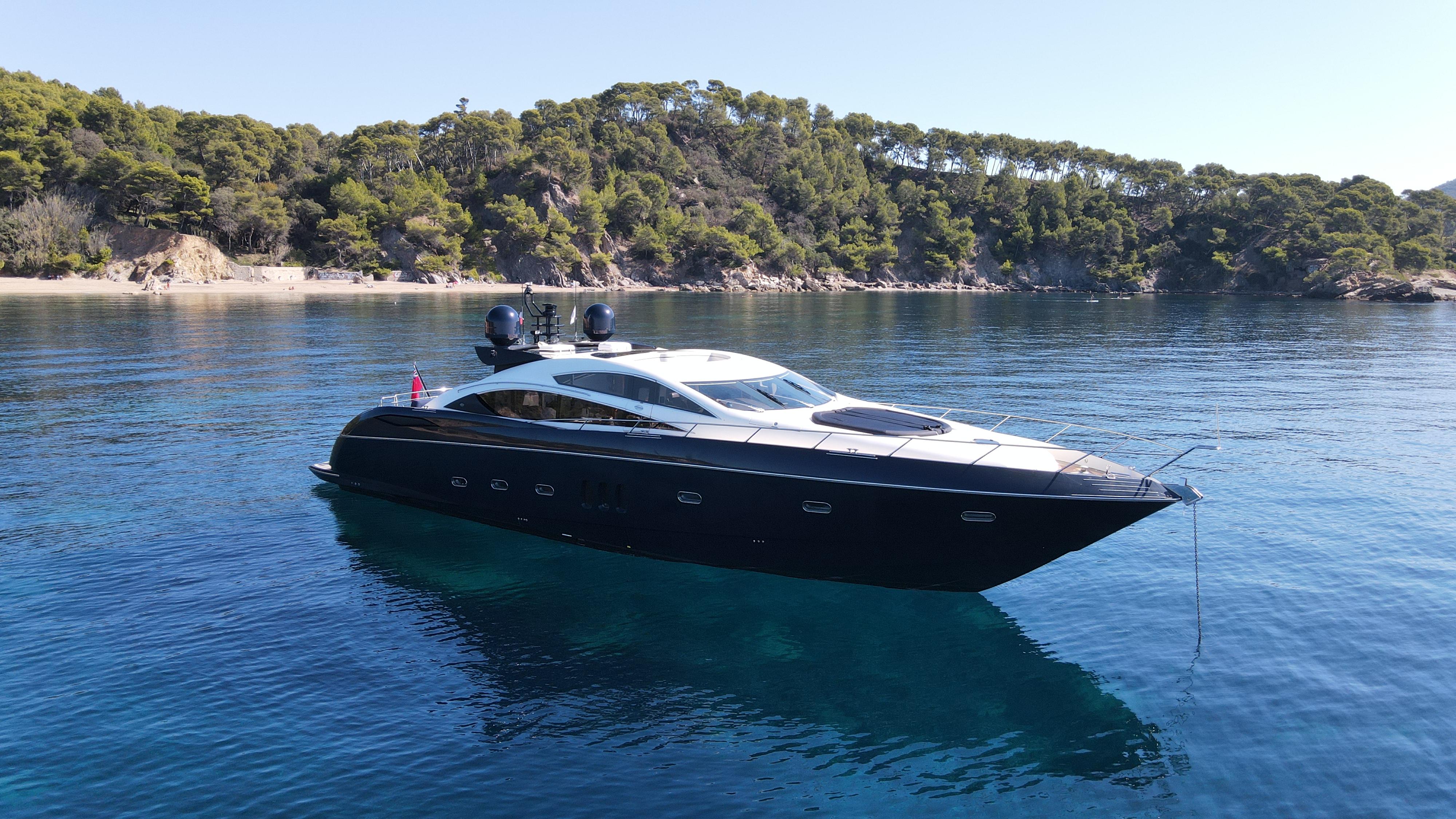 Sunseeker Predator 82